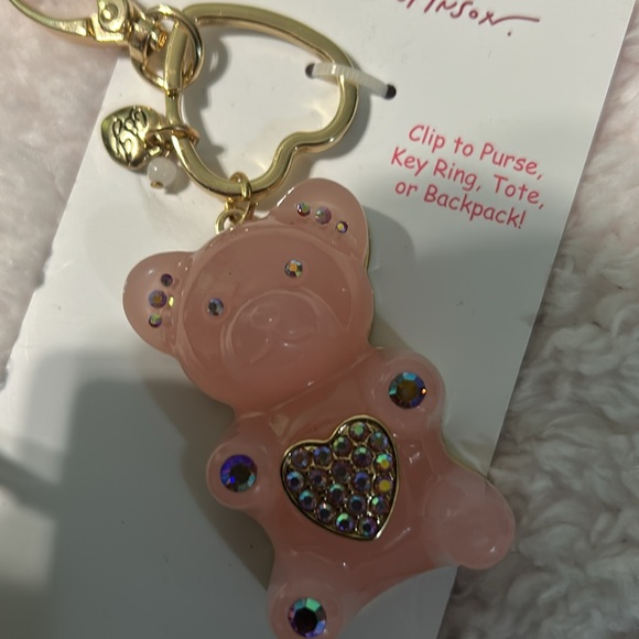 Betsey Johnson Pink Bear Handbag Charm or keychain. Pretty heart. NWT. Cute. - Picture 3 of 10